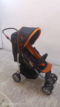 عربة أطفال • نظيف • السليمانية