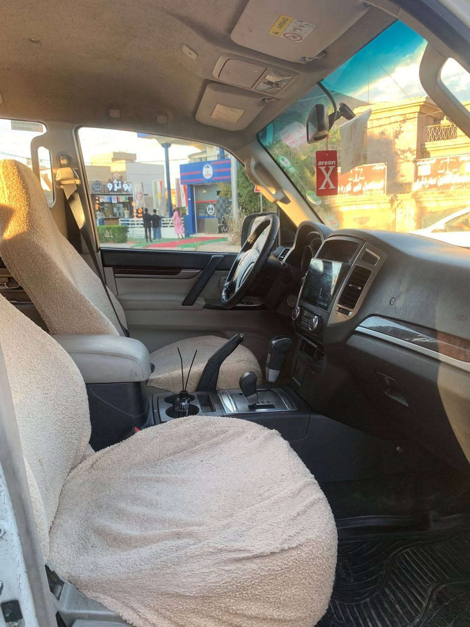 pajero 2015   
 
  #86 
صبغ /بۆنیت و چاملغ ودەرگا 
کەمەک پێشی هەیتی 
ئێڕباگ سوکان ، ۱ تەعدیل 
مەکینە /v6   3500L کپس (مامفتوح)
ڕۆیشتن (ماشیە)/ ١٣٠ هەزار کم 
سیارە بحالە ممتازة 
تحویل والغرامات شرط
السعر / 128 وەرەقە 
تەنها فرۆشتن ، فقط بیع
مکان / اربیل
*********** واتساب
*********** واتساب أربيل, العراق
