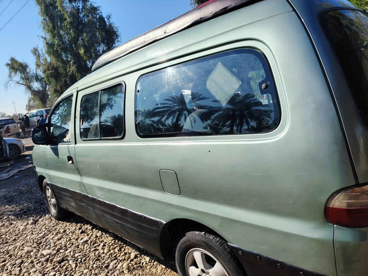 سلام عليكم ستاركس موديل 2007البيع تفاصيل السياره مكينه وكير وكسل مكفولات مصبوغه جماليه بدون حدث وداخل جديد وتخم تاير شواصي مكفوله حداديه اماميه وخلفيه جديده وتبريد وتتفه شغالات سعر ٦٥ وبيه مجال اللطيبين العنوان الحله مشروع المسيب رقم الهاتف***********
