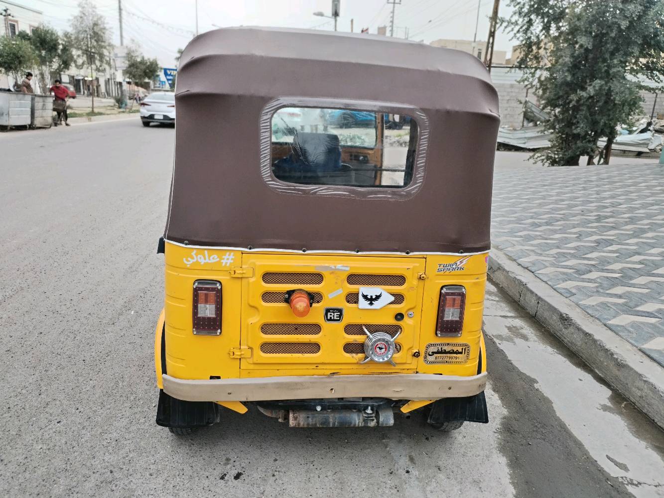 السلام عليكم
تكتك 2019 للبيع رقم وسنويه تحويل ثاني يوم بسمي 
التكتك بيها بارد بالغد خفيف
الدوسات معمرات أثر اخياس
المكينة مشروكه كلشي بيها مبدل جديد حالها حال الجديد
والكسل مبدل 22
كهربائيات كلها شغاله مابيها اي نقص تكتك نضيفه
العنوان بغداد الحسينية