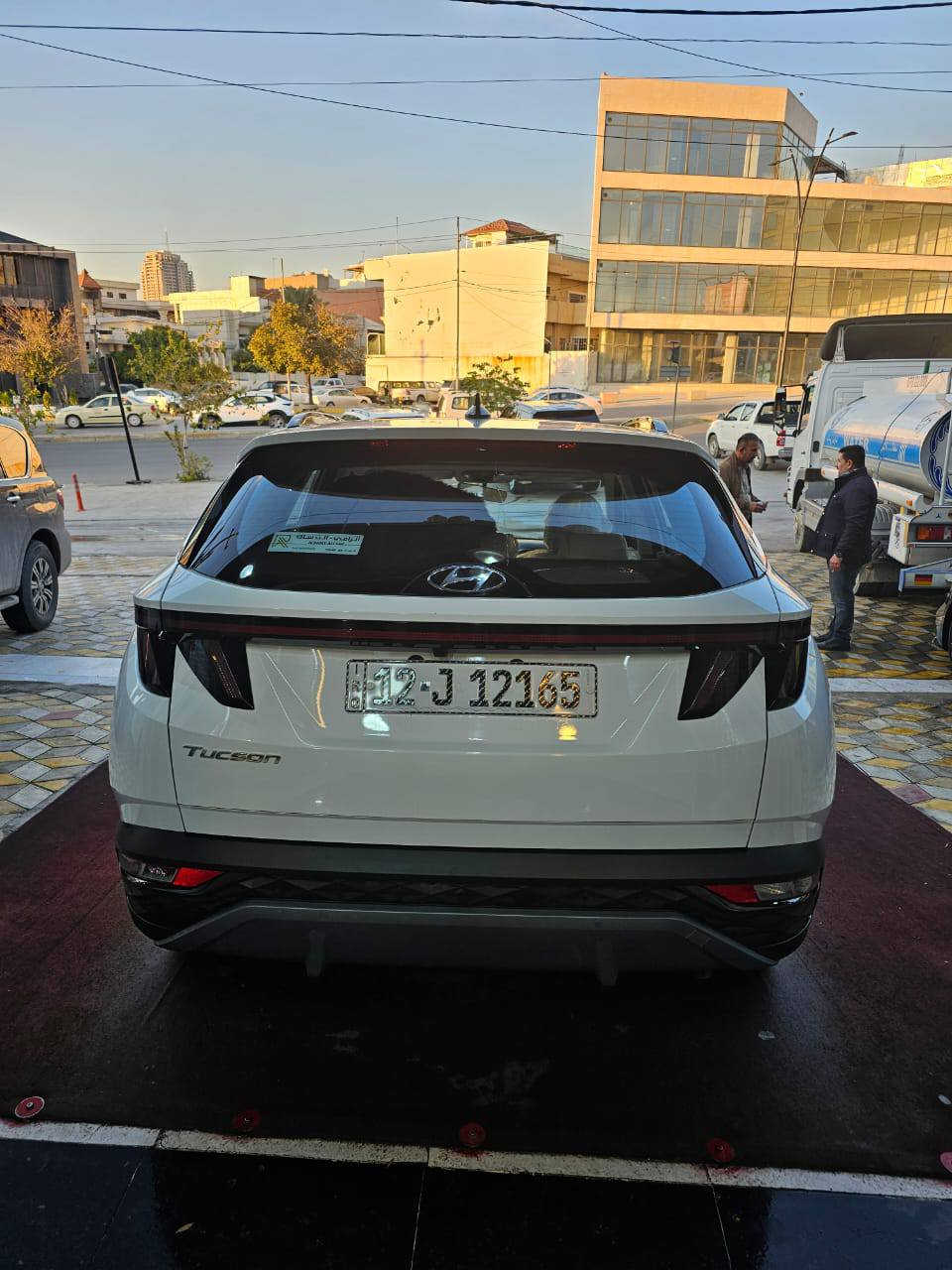 سلام عليكم توسان موديل 2024 خليجيه ماشيه 62 مكفوله كفاله عامه رقم انكليزي مشروع وطني الجديد السياره فووووول للاخير باسمي تحويل ثاني يوم مكانها بغداد بيع او مراوس
مواصفات 
بنوراما رادارات كامره 360 
مناخ منفصل شاشه كار بلي 
تحكمات كشنات كهرباء شاحن وايرلس 
السياره بيها هواي مواصفات بعد معروضه 215 ورقه وبيها حك الجيه يعني شدتين و15 ورقه للاستفسار 
*********** واتساب فقط
*********** اتصال
