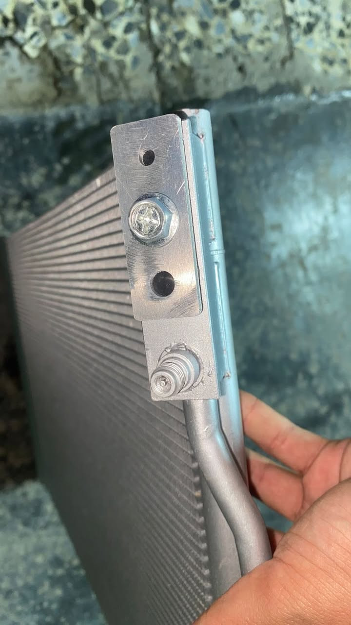 راديتر تبريد ماليبو جديد غير مستخدم للبيع ***********
