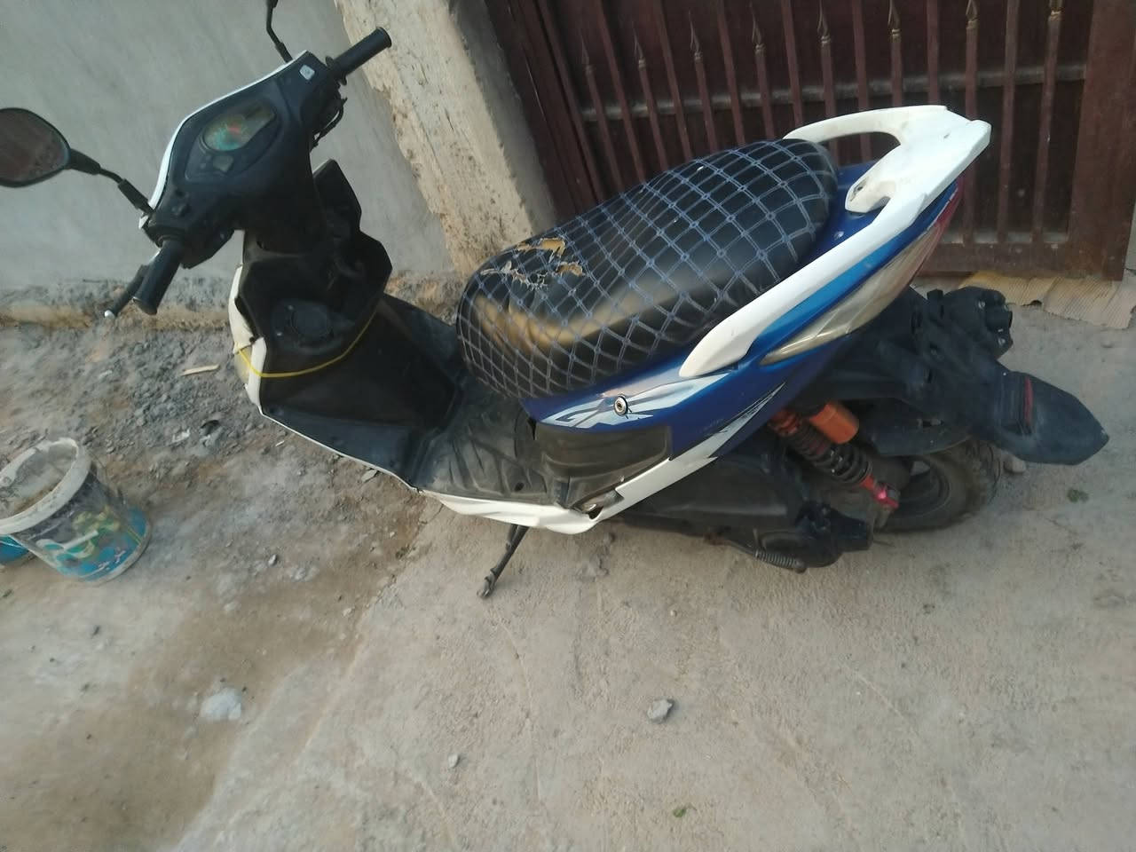 السلام عليكم سايم نحله كتروني للبيع شغال صلف او هندر او كهربائيات كله شغال ماطور مثل ماواضح بل صوره
مكينه فول
موديل 2017
السعر 450 اوبي مجال للشراي 
مكان داخل الرمادي 
الاستفسار على الرقم ***********
