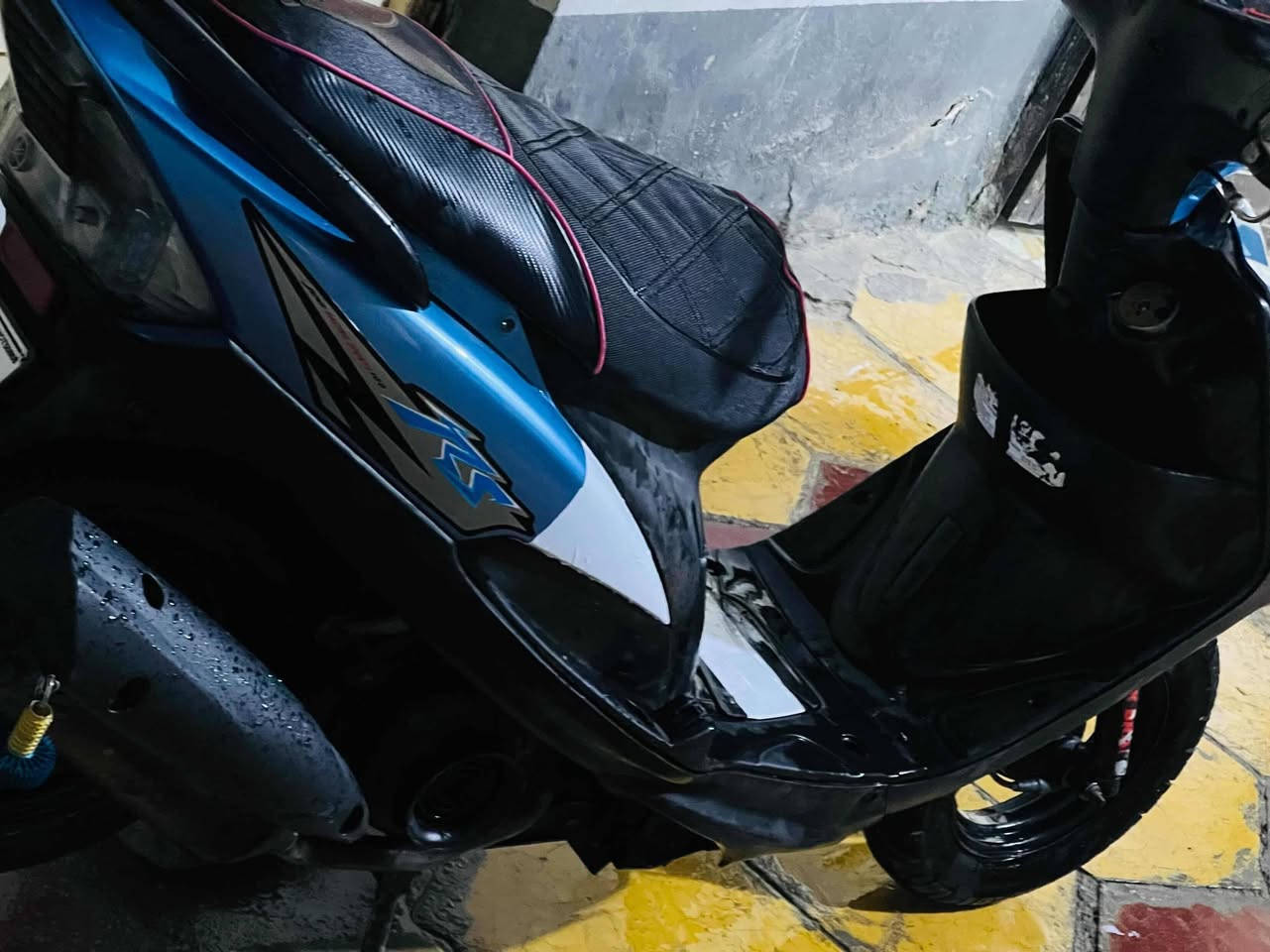 السلام عليكم 
دراجة ماكس عدلة✅
بوشة 49 ✅
ما مفتوحة بلادية✅
دراجة مختمة من طول لطول✅
صالنصة رياضيfmالاصلية الابلادية موجودة ✅
السعر 550وبيها مجال للطيبين ✅
مكاني حله مركز المدينة ✅
الاستفسار ***********واتساب
