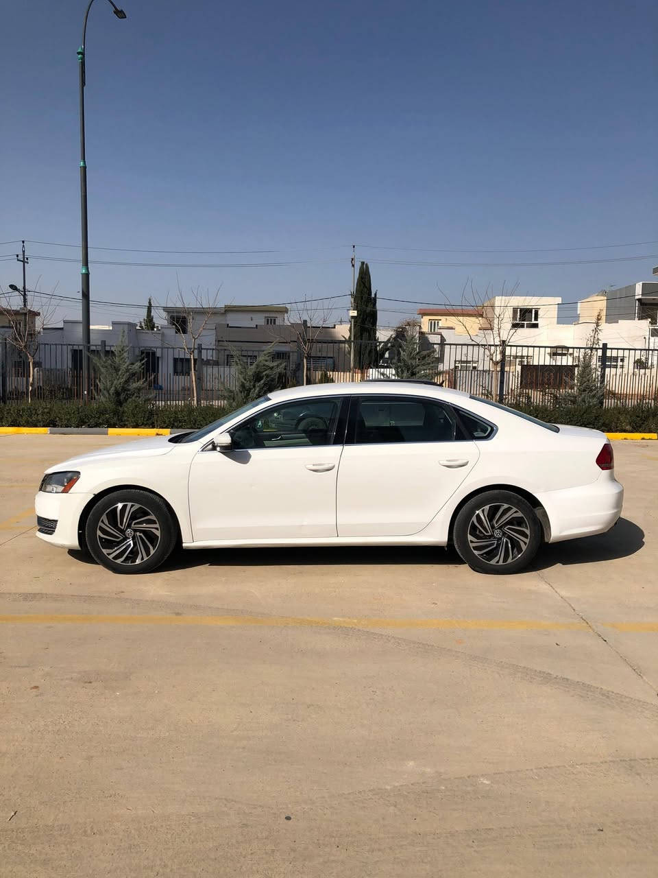 باسات للبيع موديل 2015 خليجي 5 مواصفات 
ضرر 4 قطع 2 قطعه تبديل 2 قطعه صبغ 
واكو صبغ 10سانتم باب سايق
 السعر 133 بي مجال قليل حك الجيه 
شرط بدون دواخل بدون شواصي ❌ 
 مكان طوز خورماتو _ كركوك 
للتواصل ***********
