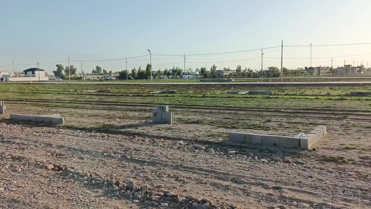 قطعه 200 متر للبيع خدمات ماي كهرباء تبليط راس فرع حي بدر خلف كليه جعفر الصادق قرب تانكي سعر 17 مليون وقابل للتفاوض اكثر تفاصيل ***********
