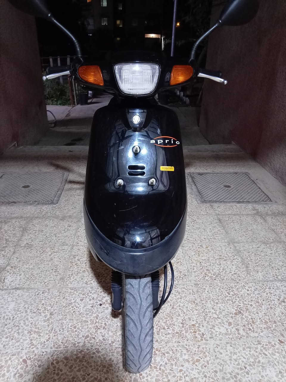 السلام عليكم شباب هاي دراجه بطه 2003 رايدينها ب 650الف و بيها مجال للطيبين
الدراجه لا مفتوحه و لا مجفته و كل عطل ما بيها تاخذها و اكفلها الك كفالههه عامه من كل شي و على مسؤليتي جيب اي مصلح وياك 
مكاني كربلاء الحر 
***********
موجود خاص و بي واتساب الرقم
