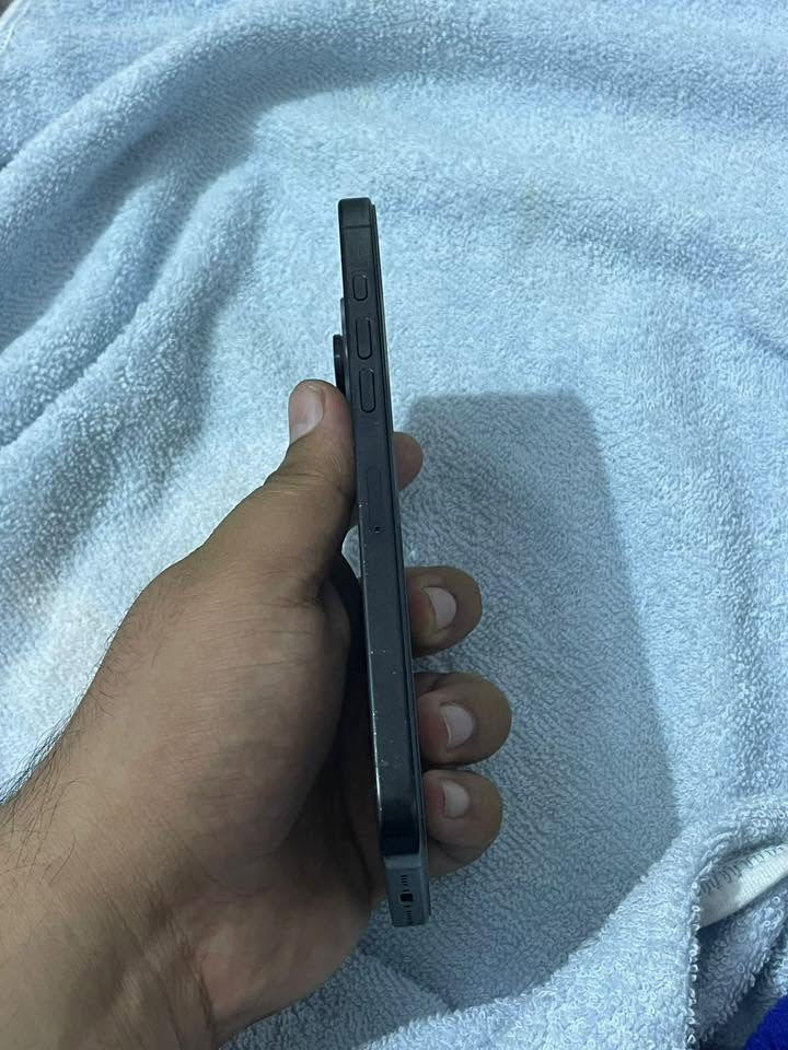 سلام عليكم
ايفون 16 برو ماكس لون اسود
ذاكره ٢٥٦ 
بطاريه٨٩
امبدل شاشه اصليه الله شاهد بس معلومات الشاشه منقلوه
سعره ٩٥٠ الف 
مرواس او بيع بشي اقل من عنده 
مكاني بغداد 
***********

