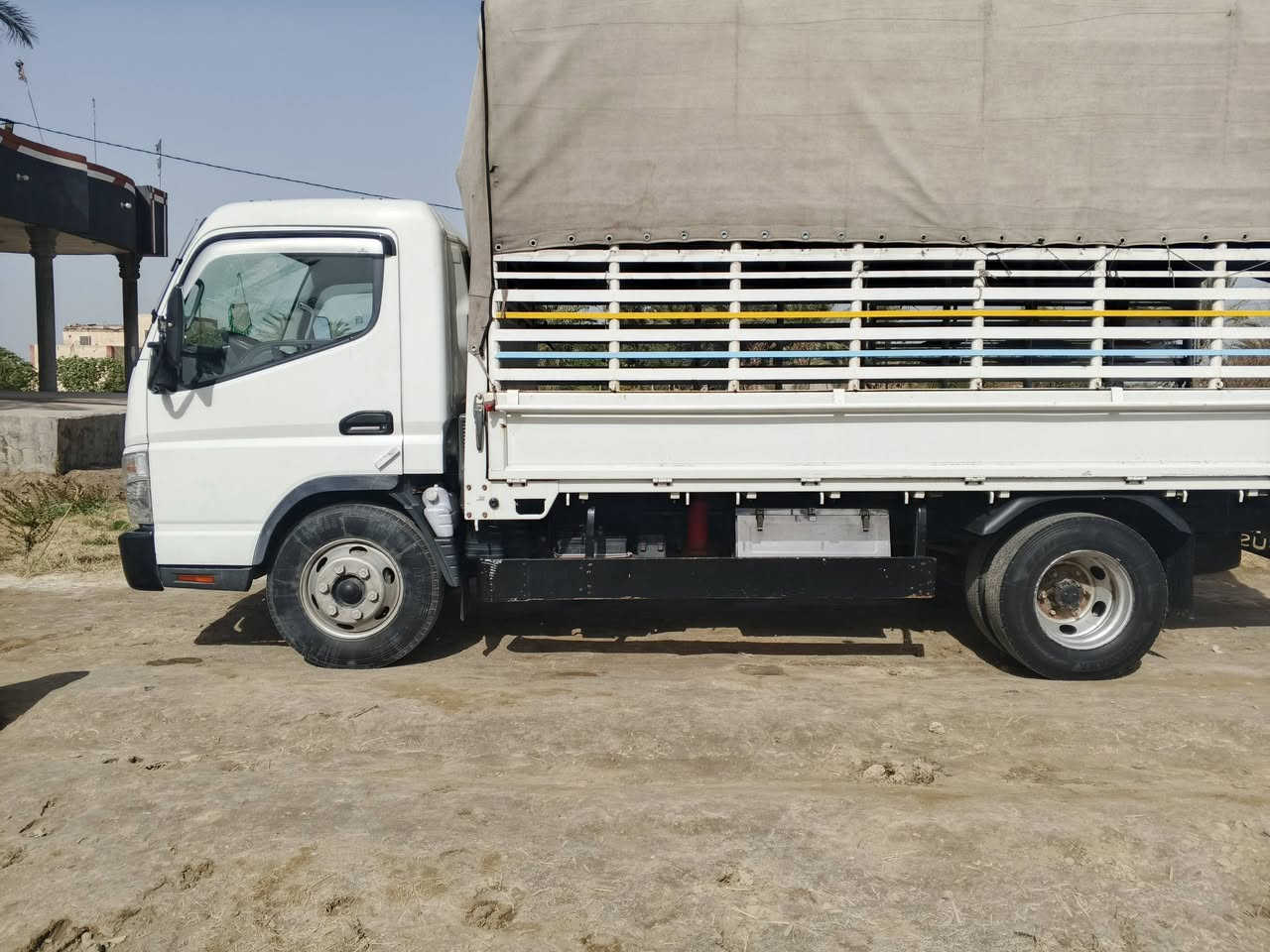 السلام عليكم من رخصة الادمن
كنتر للبيع موديل 18 السياره جديد كير مكينه مامفتوحات
حداديه جديد تايرات جدد محور 17,5 ترايك من بابل 
للبصر   رقم ذيقار سنويه نكليزي
ه مكان السياره بابل النيل سريديب قرب مدرسة المسله 
السعر المطلوب 210 
***********
