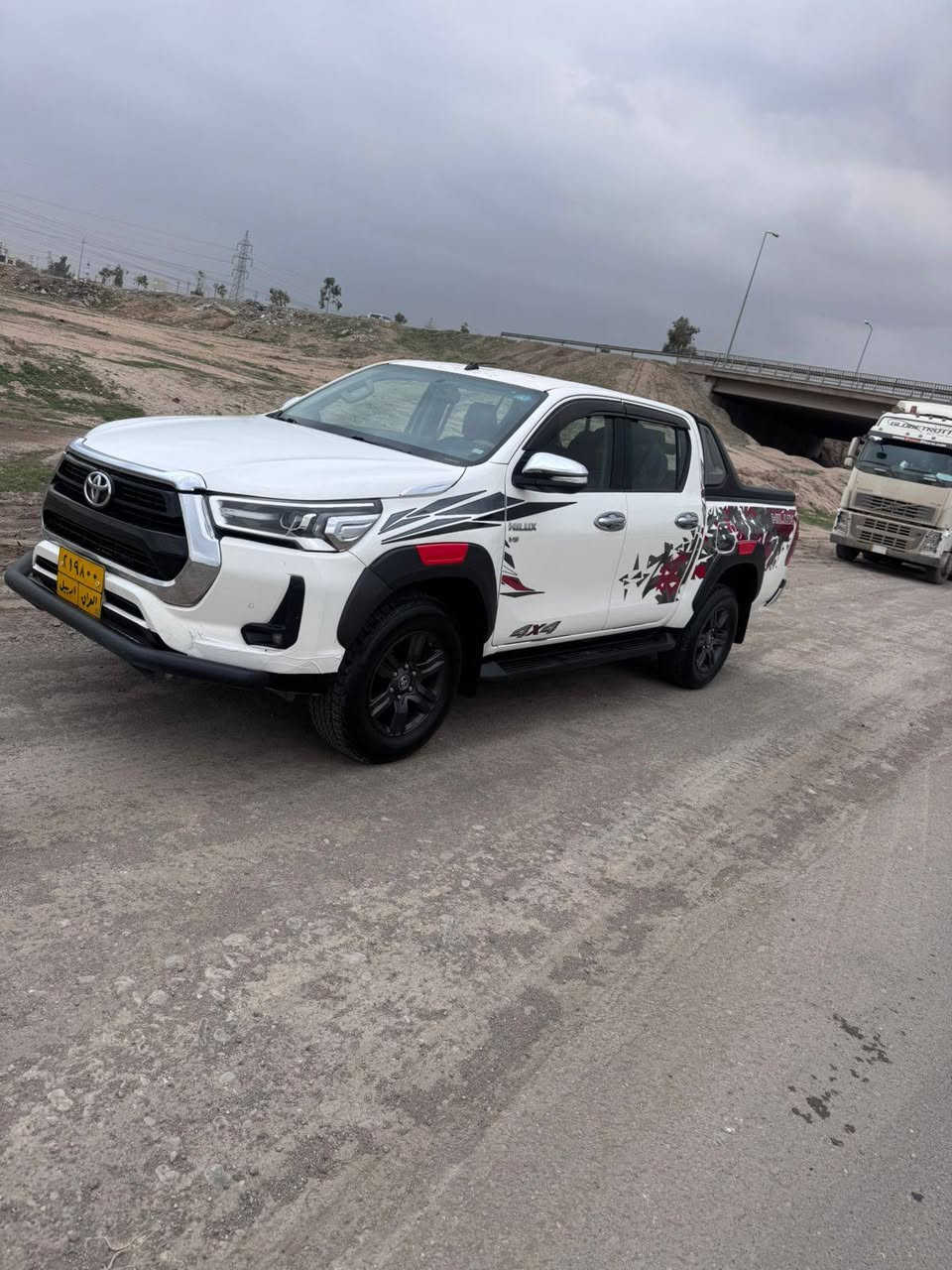 يالله من رخصت الادمن بيكم موديل 2022 مكفواله من ضربه وتبديل فقط بيه كلير الموشر بل سونار  فوال موصفات داخل احمر 6 سلندر ماشيه 95 كير مكينه مامفتوحات شاره بل مري شاحن لاسلكي فور ويل سيارة فوال موصفات معروفه موصفاته بصمه تشغيل عن بعد السعر 295 بسمي سنويه ال 2028 مكفواله من ضربه وتبديل بيه مكانات وسونار مرفق وفتحه مكاني بابل تصل ***********
