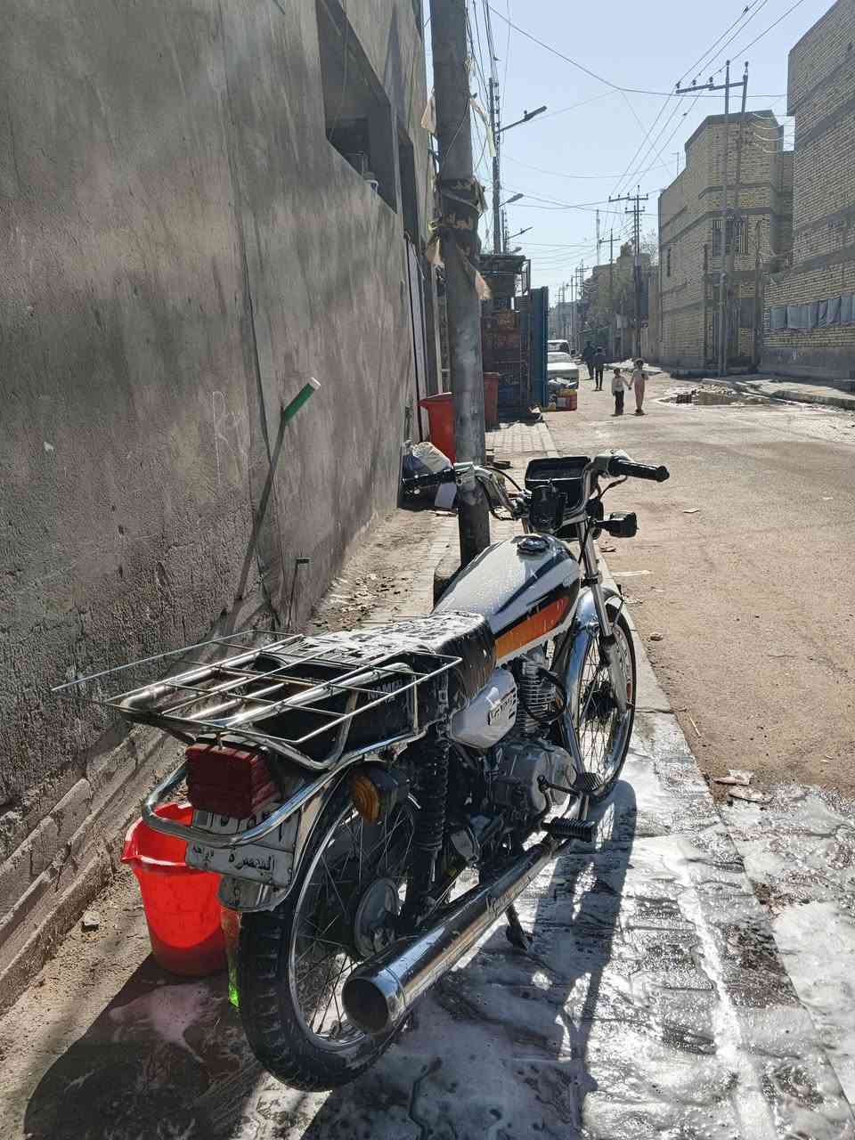 سلام عليكم دراجه نامه البيع مديل21 رقم وسنويه الى2028 دراجه حلوه نضيفه مكينته لا تنقيص ولا دخن مكان بصره حيانيه سعر1600 بيه مجال رقم***********
