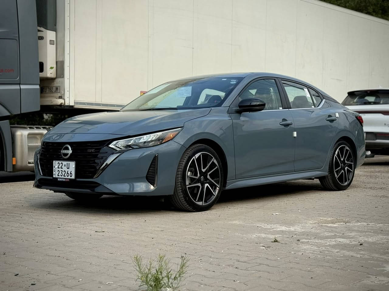 السلام عليكم  #سينترا ***********
نيسان سنترا 2024  SR لون السياره سموك ( سمنتي🩶) وارد امريكي🇺🇸 حادث بيند سطحي نفسه مصلح بدون تبديل اي قطعه بدون دواخل لغد شاصي بدنه براكيت راديترات غاز كله بلادي شركه شرط الدعاميه بدون صبغ
ايرباك ستيرن وراجع سستم بلادي
فقط هذا الحادث باقي السياره كفاله محرك كير 
حداديه تخم تاير دينار مابيه مصرف تراي زيرو
والسياره مرايه احله من الصور ومتعوب عليها
بدوون شخوط ولا رصعات 🤗
رقم اربيل الجديد هزه وفحص جديد سنويه لحد 2031 تريد وكاله او تحويل موجود
محرك 2000 /4 سلندر 
بصمه عدد2 + تشغيل عن بعد⚡️
لايت زينون بلادي عالي ناصي
رادارات جانبيه تحديد النقطه العمياء ⚠️
رادار خلفي ‼️
رادار امامي ❗️
تحديد مسار/ سياقه ذاتيه 
اوتو بريك /توقف ذاتي عند الاقتراب 🚳
ستيرن حرف D
تدفئه 🌡️ كشنات 
تبريد شاشه لمس مناخ منفصل
شاشه كبيره تدعم 📲Android Auto/car play
خرائط Gps📌
كامره خلفيه 📷
نظام ايكو وسبورت
مري اسود+ اشاره💡
فول تحكمات ستيرن 
كروز مثبت سرعه
ويل كب كروم 18🛞
حساسات خلفيه + سبايدر بلادي
حساس اطارت 
شاشة ظبط واعطال بل دشبول
منافذ USP/ 12V /Tip C Aux
السياره جاهزه بدون نواقص اي مصرف مابيه 
‏ ‭0777 200 0589‬ شراي اتصل

