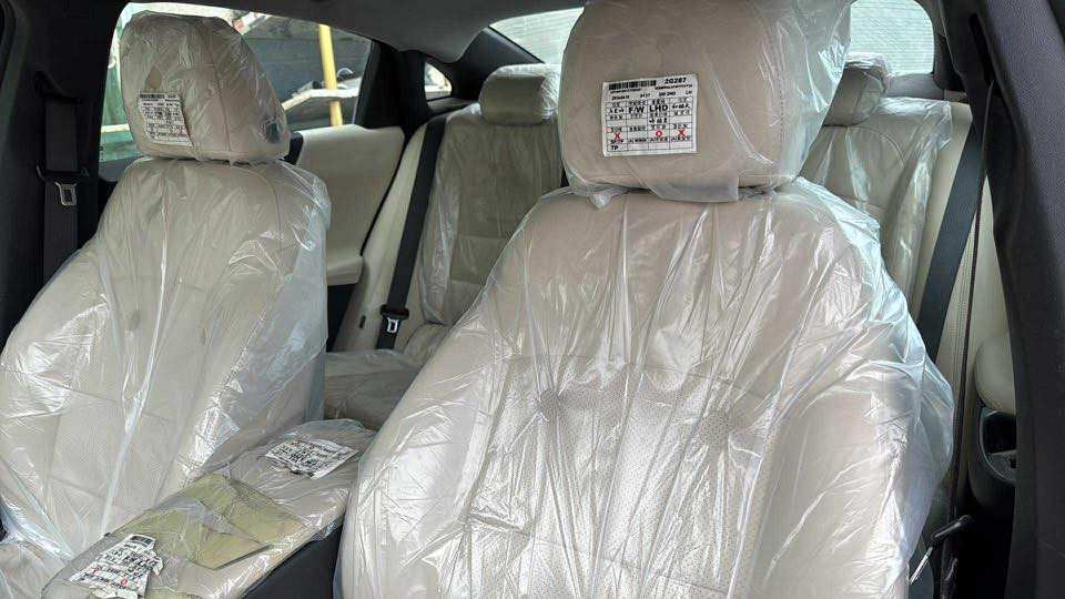 سلام عليكم 2024 ماشي 28 سعر 160 مكان بغداد ***********     حادث مالته جاملغ امامي وبنيد مبدل وبيه سونر
