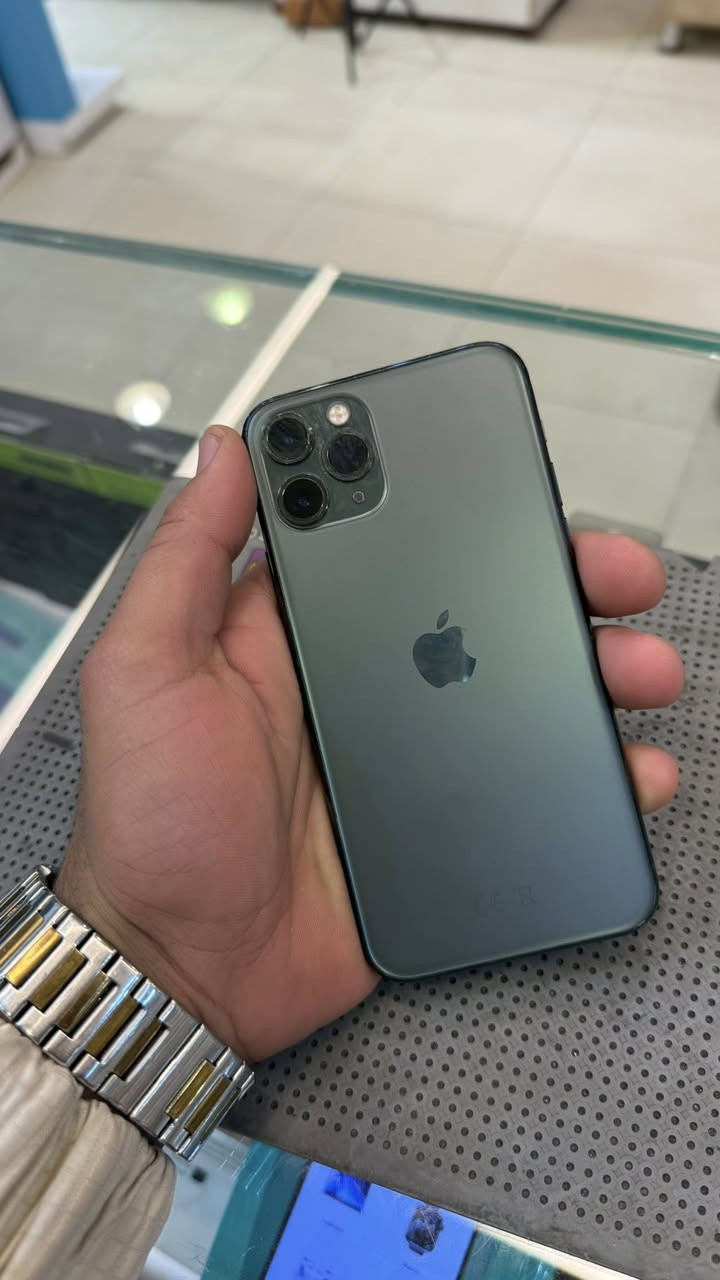 سلام عليكم 11برو ماستر ذاكره 256 بطاريه 74 جهاز فولل فقط مستبدل شاشه سعره 180 قفل عنوان سيديه شارع تجاري ***********
