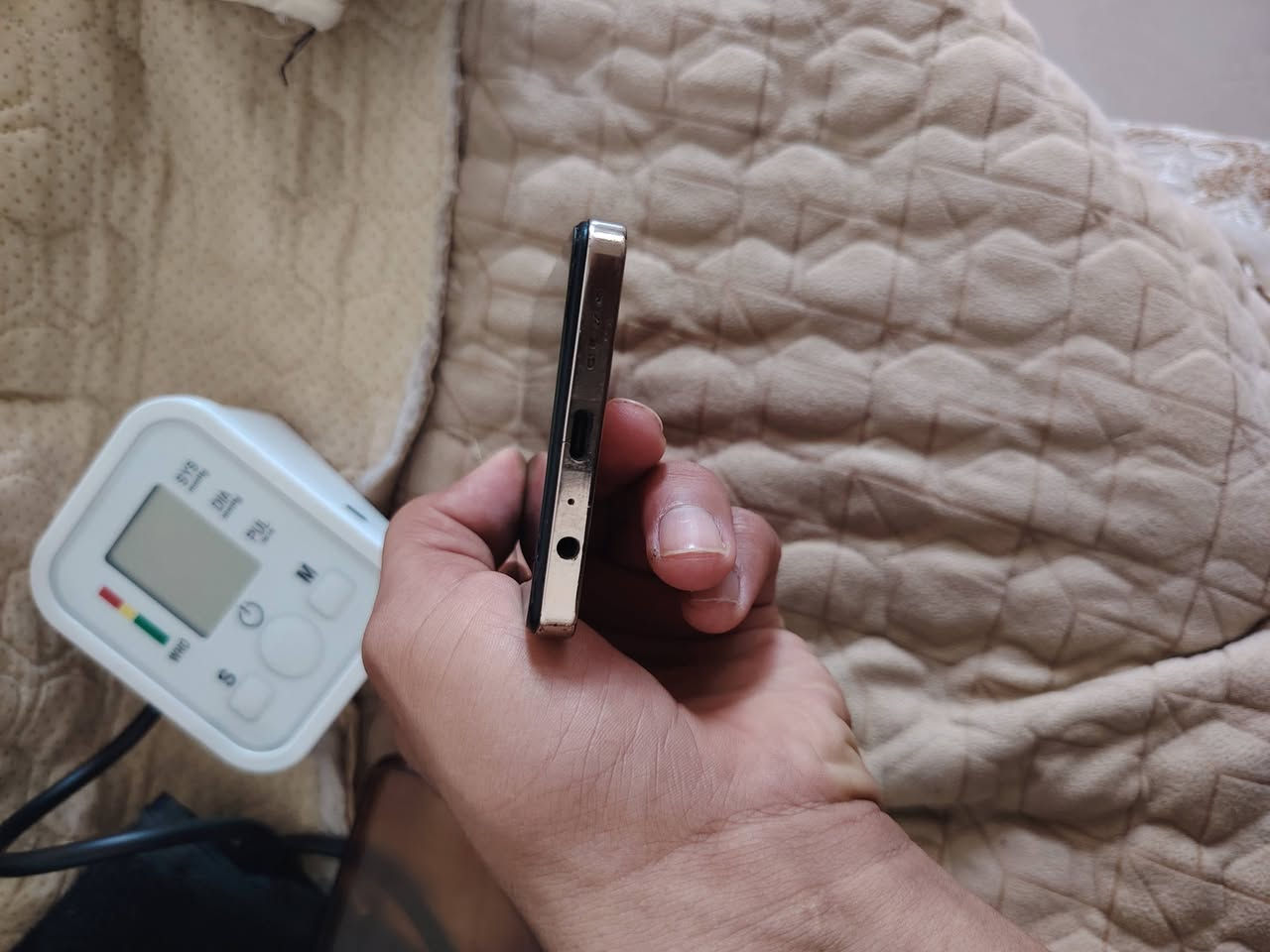 يالله سلام عليكم انفنكس نوت 30للبيع
ذاكره 256

رام 16

بطاريه 5000

 شحنه يدوم علا مدار 20ساعه
مبدل بي فقط شاشه اصليه شرط
سعر٪١٤٠وبي مجال 

تلفون /***********
