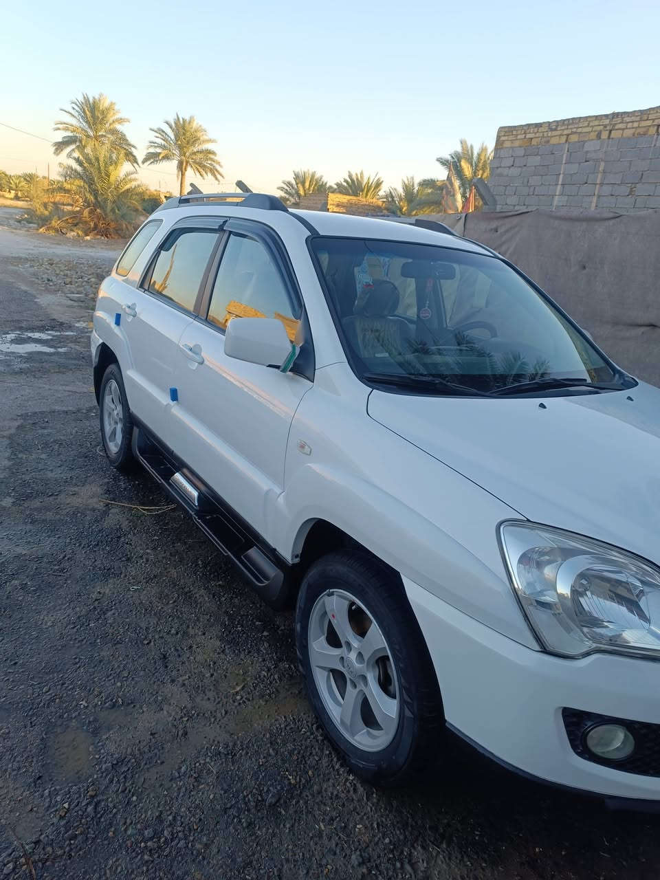 السلام عليكم
للبيع فقط سبورتج 2009  رقم بغداد سياره مال جناي مكينه كير كشر خير من الله ماتخسر عليه ربع تبريد ثلج تدفئه شغاله السياره باسمي تحويل مباشر السنويه لل 2029 مواصفات السياره مكينه الفين دوش 
شاشه كامره اماميه وخلفيه +حساس خلفي كلهن شغالات السياره كهربائياته كله شغاله امانت الله نظيفه وعلى ايدي السعر 127 وبيه مجال *********** غير متواجد ع النت مكان السياره بابل المركز
