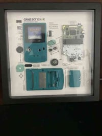 مزاد على هاي القطعه التحفيه  Gameboy نسخه 1998  مفصخ وحاطينه بالاطار  ...