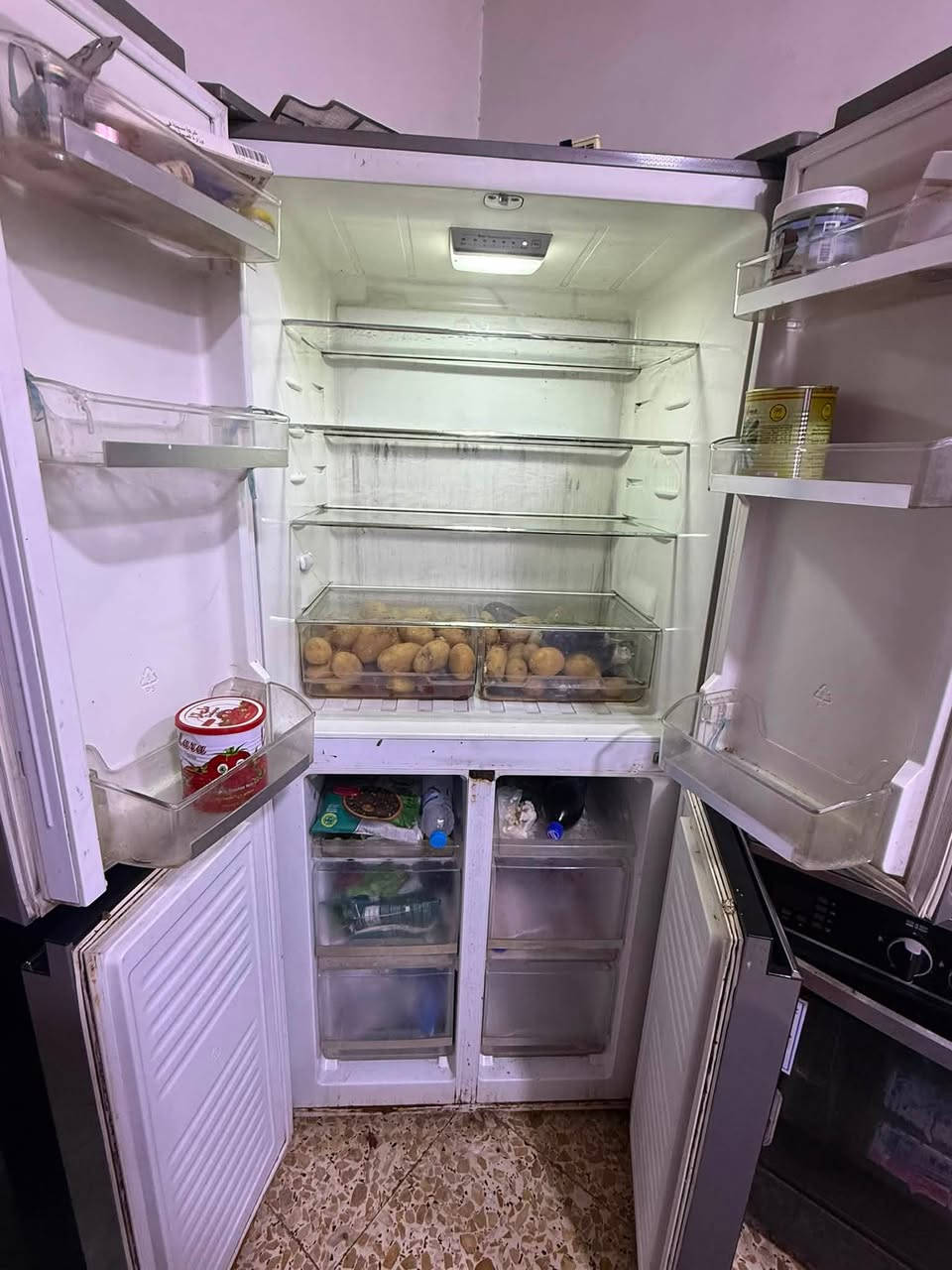 بيع مستعجل
ثلاجه الحافظ 
٤ باب 
السعر ٥٠٠ وبي مجال 
الشراي يدخل خاص ✅✅✅✅


**إذا كنت صاحب هذا الإعلان وتريد حذفه لأي سبب، رجاءا أرسل رسالة إلى الدعم الفني**
