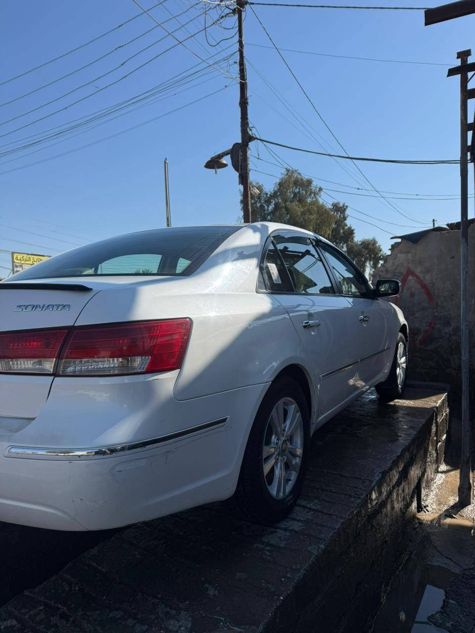 سوناتا خليجي ٢٠١١
رقم بغداد 
محرك ٢٤٠٠
فول مواصفات
جاملغ عكس السائق مرشوش فقط لا غير 
منظومة غاز جديدة 
السعر  140$ . وبيها مجال بسيط
سنوية 2030
رقم الهاتف 
*********** الاثير 
*********** كورك
