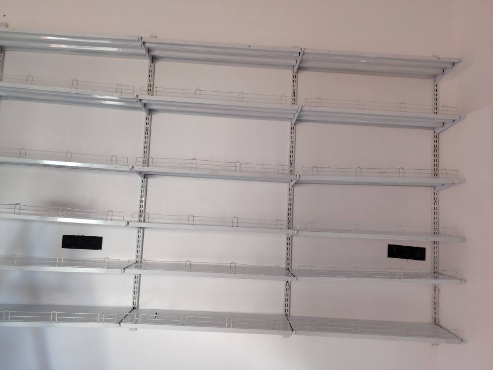 رفوف جدارية للبيع ميسان الأتصال على الرقم او الواتساب *********** عمارة, ميسان
