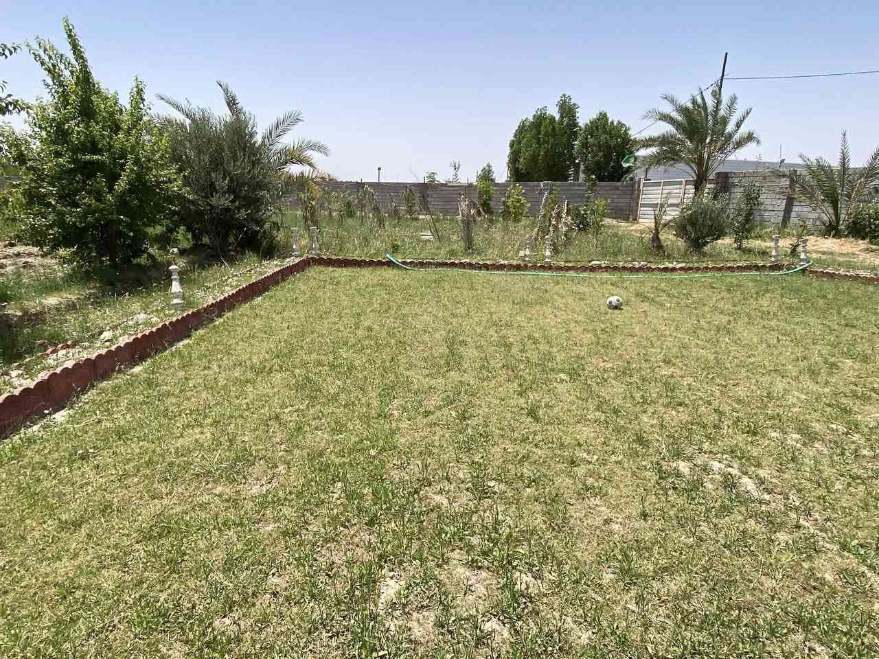 #للبيع 

مزرعه دونم ونص سند 25  تحويل مباشر على طابو المحمودية  تحتوي  على مشتمل + محميات + حقل مسيجة بلكامل بلوك  كافه الخدمات متوفره بيها  مكانها اليوسفيه بئر الحمام  الشارع الثاني هـ***********
