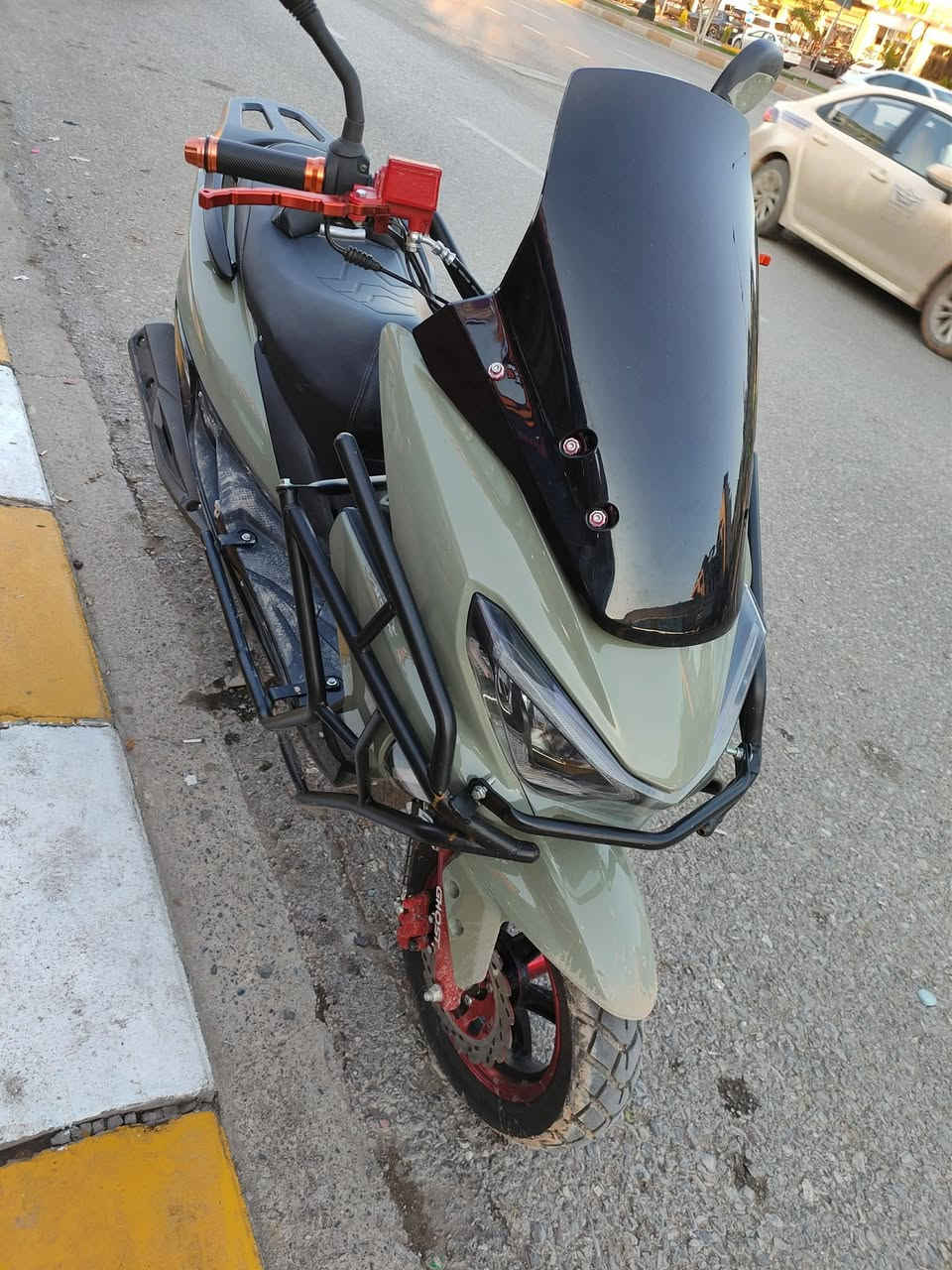 سلام عليكم  اليوم  عندي ماطور للبيع 2025ماشه2800كيلو متر حيل نظيف  #سعر775 #الف بي #مجال عنوان سليمانيه ***********4
***********
