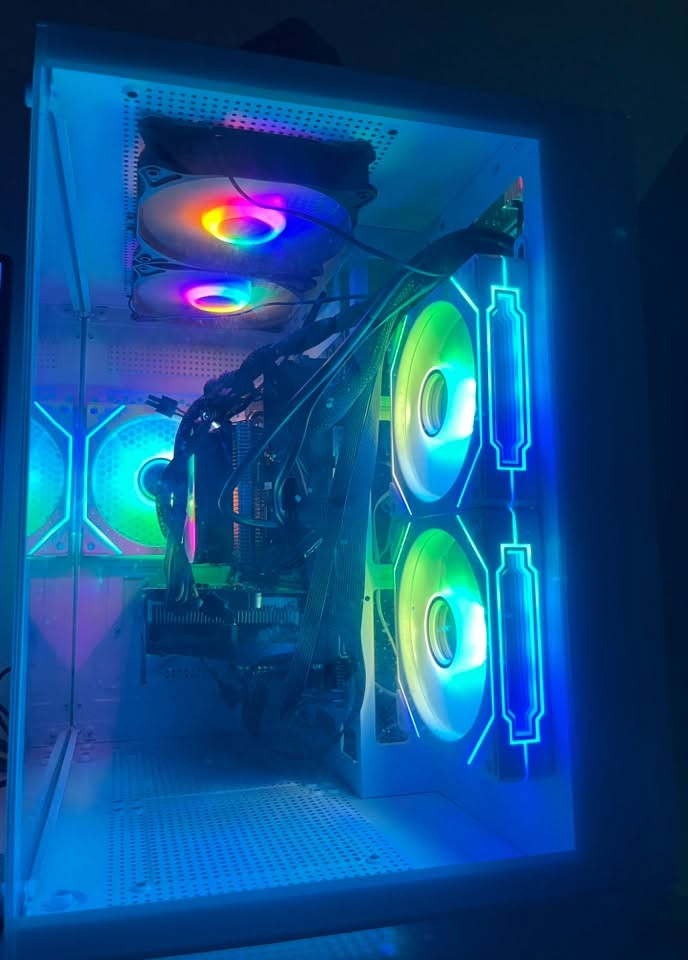 Intel core I510400f
Ram balck wolf ddr4 8x2 3200
M.2 nvme 128
1 tb hhd
Mb asus h510m-k
1050ti 4gb
White case 5 fan 3usb input
Ps rocket 500wWITH OVER 80% EFFICIENCY
يشغل كل اللعاب وحرارة جيدة وثابته بالنسبة للكرت والمعالج
ادزلك ياه حاضر مجرد نزل والعب
كراتين اغلب القطع موجودة
السعر 625
***********
