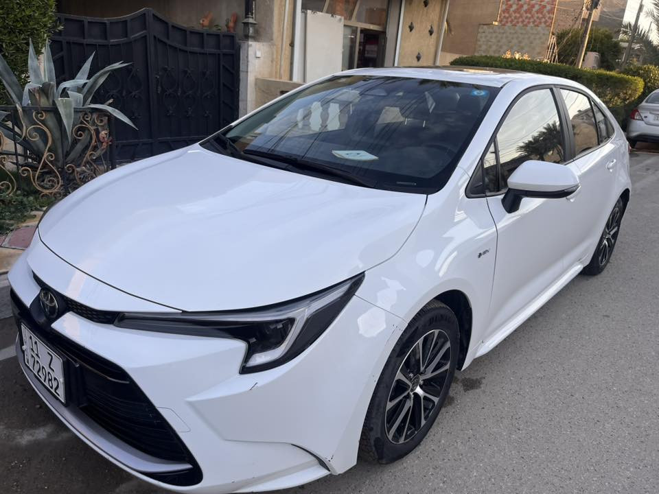 السلام عليكم 
كورلا شكل الامريكي هايبرد وارد صيني 

رقم بغداد باسمي هزه وسنويه وارقام كلها جدد 

موديل 2025 اخت الزيرو 
 
 ماشية 7 الف فقط (سويجات الشركه + الارضيات كلهن جدد وياها )

مواصفات 
سلايد 
بصمه 
تحديد مسار + رادار امامي 
اتو هولد + سايد بريك بصمه
كامرة خلفية

رايدها ب160 قفل  

مكاني بغداد حي جهاد او جادرية وهذا رقمي
***********  وبي واتس اب
