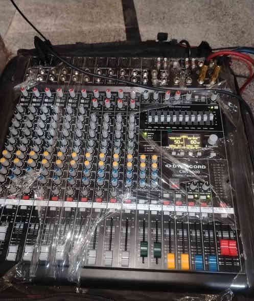 سلام عليكم خدام الحسين سماعات ايفي مستعمل قليل زوج جهاز خرس مستعمل قليل ستانات زوجين وياهن زوج وايرات العنوان بغداد الستفسار ***********
