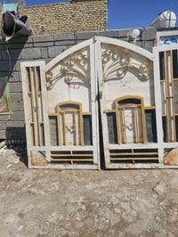 باب للبيع السعر 250وبيه مجال مكلف بنشرالاتصال 07713938640