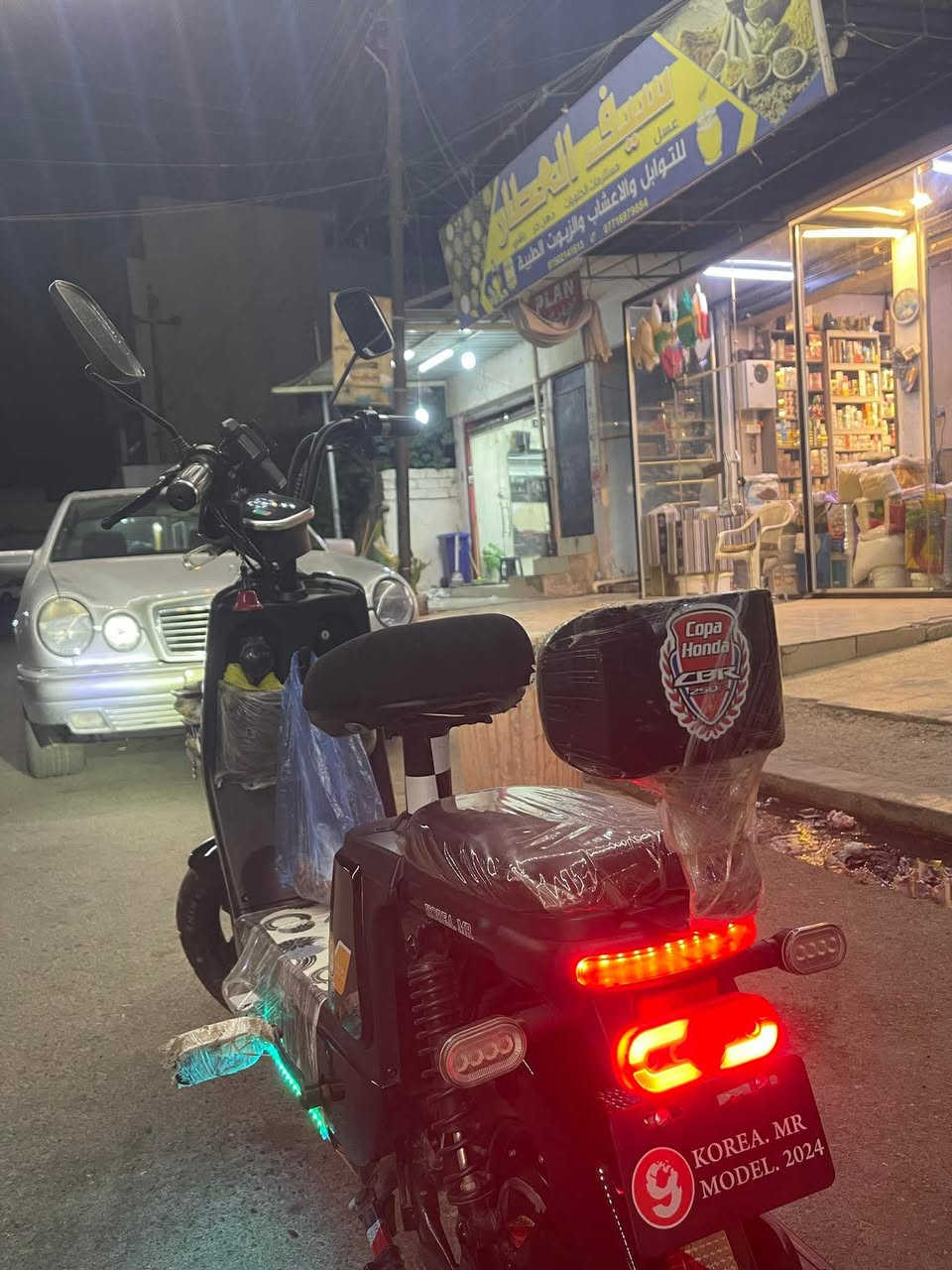 سلام عليكم مأطور شحن للبيع حجم 14 فول 5 بطاريات دبل شاشه ايباد نشرات Lede لايت أشاير كلو شغال شرط ماطور حيل نضيف قاعده موبايل + شاحنه وبي رجوع بك R تشغيل بصمه + كارت + سويج السعر ((300)) وبي مجال للطيبين للاستفسار *********** بي وتساب أو خاص
