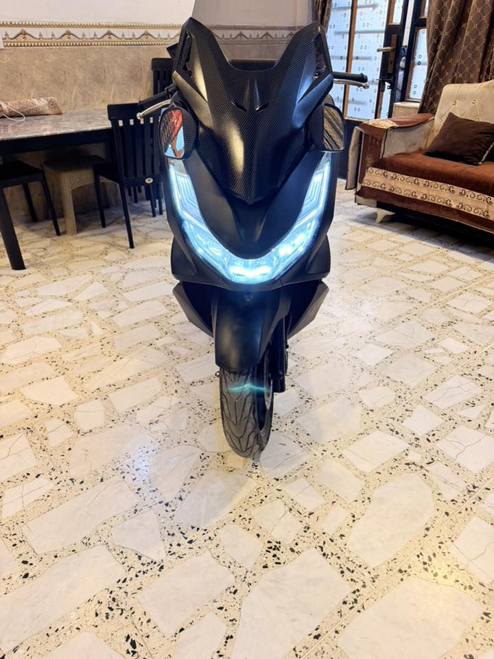 السلام عليكم للبيع PCx جيل الرابع وارد كوري دراجه برغي ممفتوح بيها
الدراجه مال جناي السعر 16 العنوان بغداد البلديات
***********
