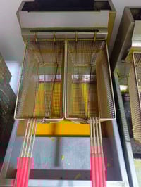 غراض مطعم للبيع ‭0773 337 7404‬