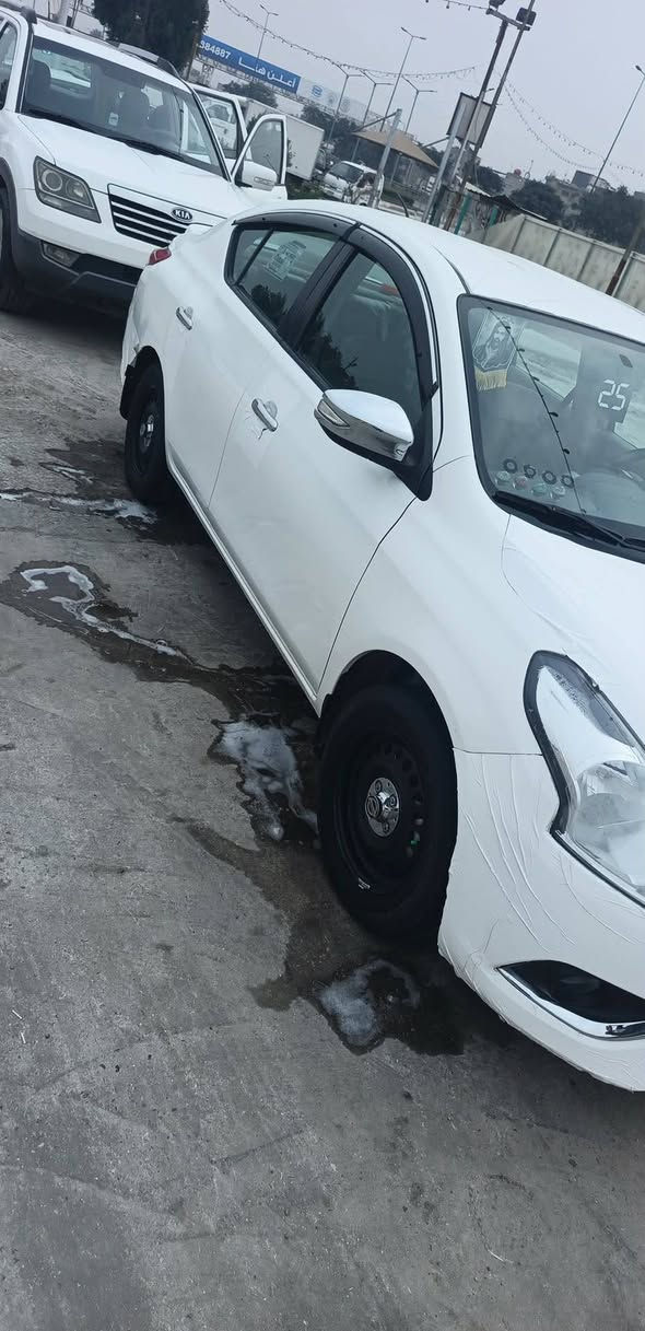 سلام عليكم
نيسان صني 2025 مصري للبيع ماشيه 59 سياره جديده 
مدوشمه دوشمه عامه 
مواصفات معروفه سياره جاهزه تراي للبصره 
ملاحضه سياره نضام اقساط مباشر اسوي وكاله للمشتري ياخذ صافي 
الاستفسار اكثر يتصل عل رقم  ***********  سعرها 130 وبيه مجال بسيط لشراي
