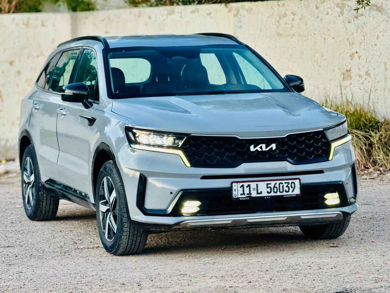 السلام عليكم ؟ بيع مستعجل
السلام عليكم ؟ بيع مستعجل 

سورنتو  2022 ب اسمي تحويل ثاني يوم هزه جديده ورقم جديد

السعر : 205 $. وبيه مجاااال 
اتصال : ***********

سياره حادثه جاملغ والبنيد ؟ بدون دواخل صور الاحادث مرفوقه ؟ سونر مرفوق 

موصفات فول 1/1 من عدا الفتحه 

بصمه

كشنات منفصل 

لون مميز سمنتي 

صندوق كهربائيّ 
حساست امامي خلفي 
سايد بريك كهربائيّ
كامره خلفيه 
بصمه فتح ابوب 
مري شفط 
لدات امامي خلفي 
كشنات جلد 
كشنات كهربائيّة 
نضام ترحيب
نضام تزحلق 
مثبت سرعه 
نزول منحدرات
اوتو هولت 
اربع انضمه قياده سبورت. مريح. اقتصادي. عادي 
شاشه اعطال 
7راكب
5ويل كب 
3قطع تبريد مركزي
بغدادكفات السيديه
