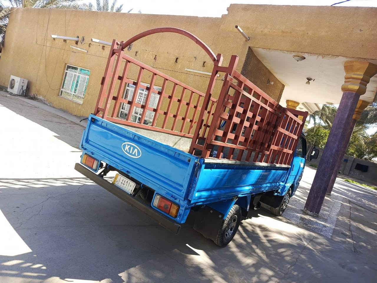 السلام عليكم سياره للبيع رقم بابل تحويل ثاني يوم 
السياره مكفوله مكينة وكير وكسن وشاصي ورقم شاصي 
دوشمه جديده 
ملاحظة (السياره تك قماره 8جنكال) الشراي يتصل وبي خير ويدلل (***********) مكان بابل مشروع المسيب
