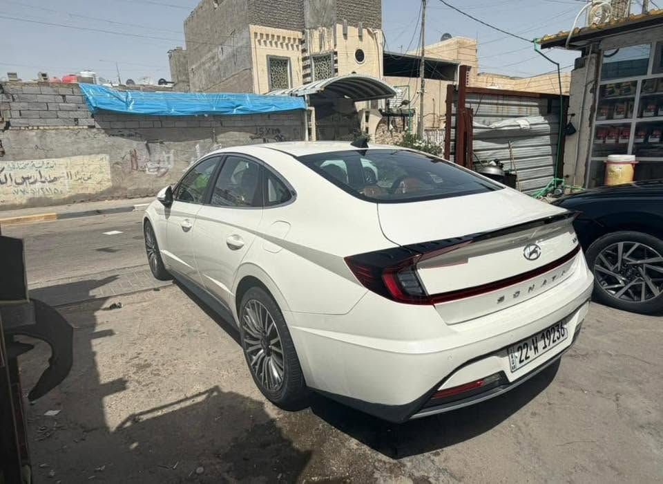 � للبيع سوناتا هايبرد 2023 🔥
سيارة نظيفة جداً ومميزة، فرصة للباحث عن سيارة اقتصادية وحديثة بحالة ممتازة.

✅ موديل 2023 خليجي بيع او مراوس

✅ هايبرد اقتصادي جداً بالوقود

✅ رقم أربيل

✅ ممشى 53 ألف كم فقط

✅ صبغ عام تجميلي

✅ بدون ضربات نهائياً

✅ بدون معجون

✅ فل مواصفات عدا البانوراما

✅ محرك وجير وشاصي بحالة ممتازة

✅ جاهزة للفحص بأي مكان 

السيارة استخدام شخصي ومعتنى بها بشكل ممتاز، ولا تحتاج أي مصروف.

📞 للاستفسار 

***********
