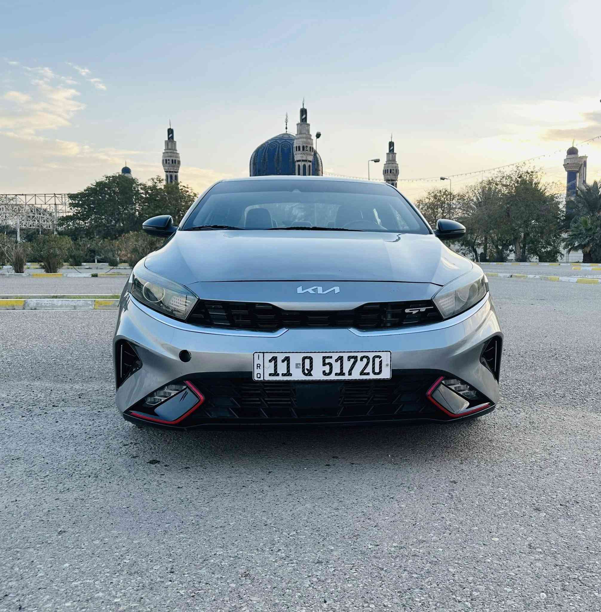 السلام عليكم 
فورتي GT لاين 2024

السياره ماشيه 29 الف ميل فقط 

قطعتين تبريد
حساسات 
شاشه كبيره 
كار بلي 
كامره دواره 
كشنات كهرباء 
نقطه عمياء 
ويل بلادي 
كشنات جلد مع مخمل 
رادارات 
توقف ذاتي 
لايت زنون 
لد نهاري 
مثبت سعره 
3 وضعيات قياده 
اشاير بالمري
تحديد مسار 
مانع انزلاق
دخول ذكي بصمه
شحن لاسكلي
شاشه وسطيه للاعطال

وبعد بيها هوايه مواصفات 
السيارات رقم بغداد تحويل مباشر 

بيها قطعيتن جاملغ وبنيد 
ضربته سطحيه يعني 
مابيها ضربه بالشاصي ولا باللغد 
مبدل كلج الكير فقط
سياره جاهزه ومابيه اي نقص 

السعر 147$ وبيها مجال بسيط جدا 

مكانها بغداد 
***********
***********
صور السياره والسونار والحادث موجود بالمنشور
