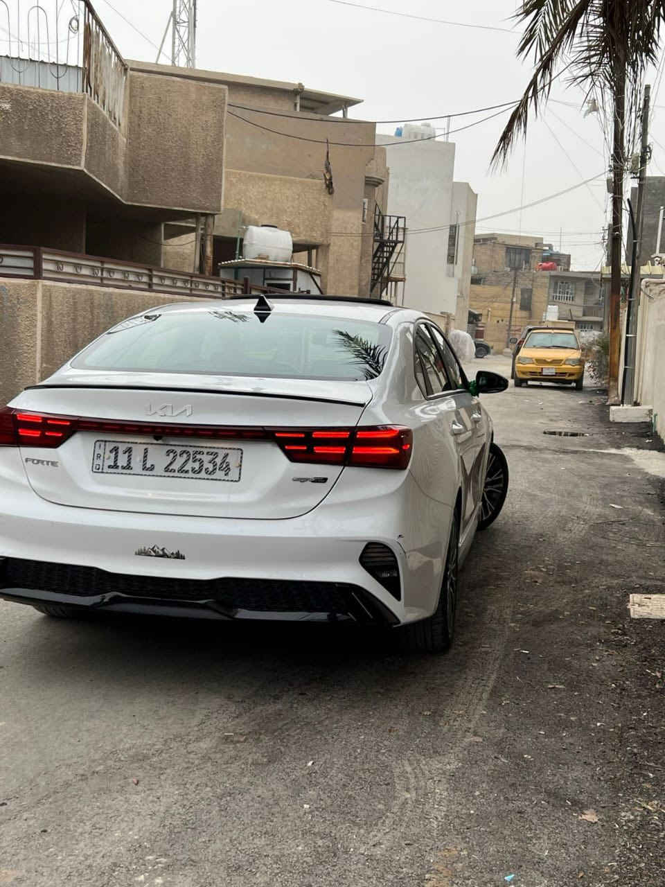 سلام عليكم فورتين جيتي لاين موديل 2022 فول بصمه فتحه شاشه جبيره تحكم ستيرن جهتين مكينه 2000 قطعتين تبريد ويل 17 سياره بدون تبديل ليبل واحد سياره بسمي سعر 155  مكان سياره بغداد الأمين ثانيه ***********
