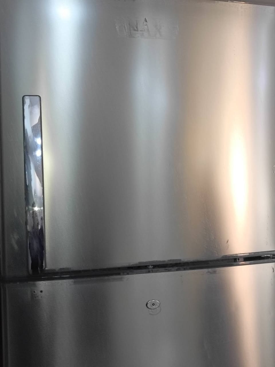 ثلاجه للبيع فول نضافه مستعمله استفسار اتصل ***********

مكان نجف
