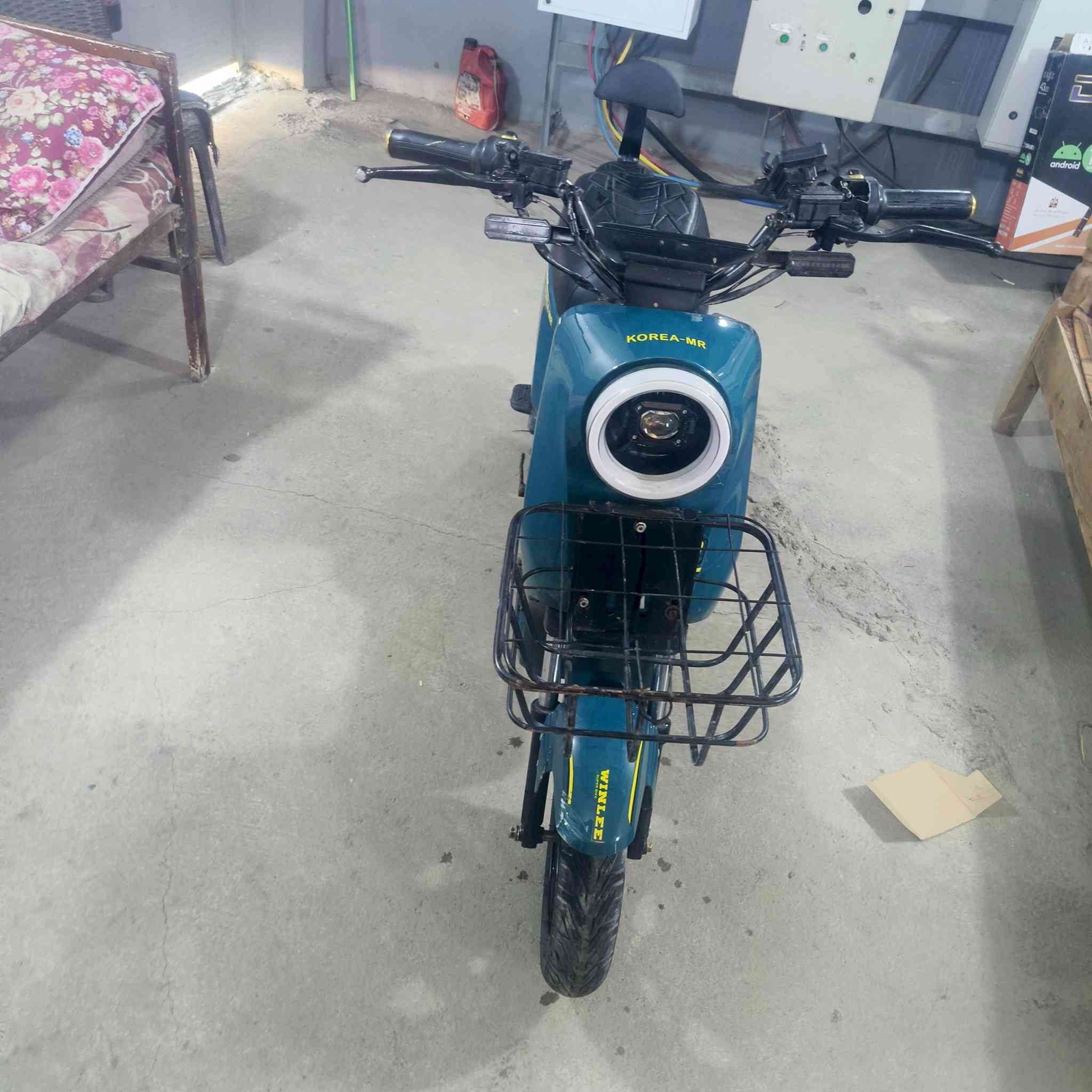 سلام عليكم دراجة شحن R9 موديل 2025 فول كاملة من كل ملحقات جاهزة مابيهة اي نقوصات سعرها 450 بيهه مجال لشراي يراسلني وتساب ***********
