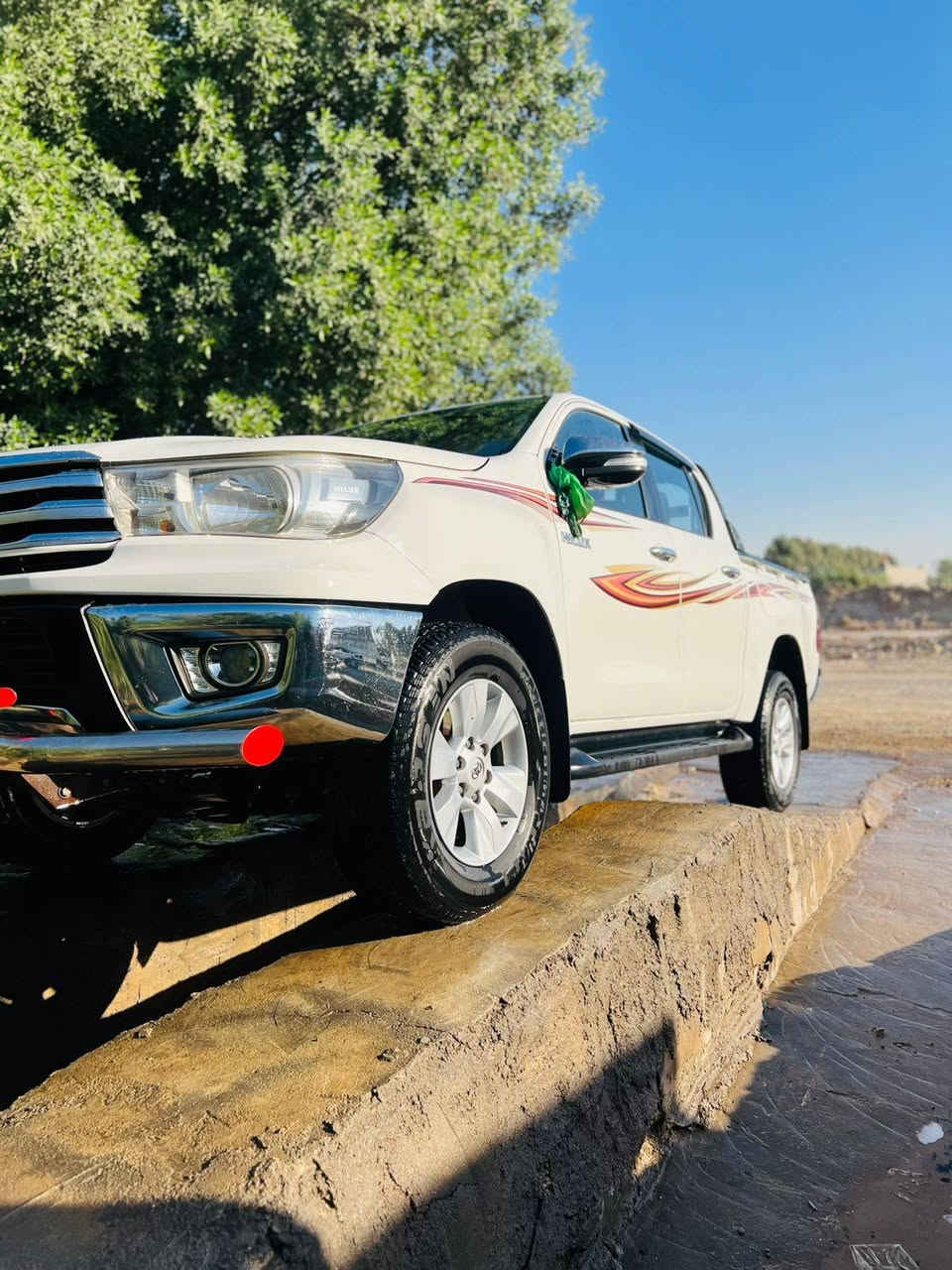 البيع فو ويل2018رقم بغداد نكليزي شرط لمداور مكان بابل جبله سعر٠***********
لسعر255وبيه مجال
