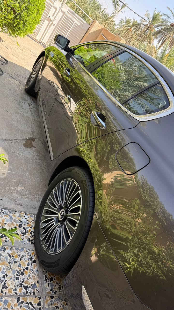 السلام عليكم كيا كورس 2013خليجي فئه الاولى استلام شركه الدولية العراقيه فول مواصفات للاخير  رقم بغداد نكليزي بأسمي تحويل ثاني يوم
-مكينه مبدله جديده بمعنى الكلمه شرط لفحص
 -جكات تعليه وتنصيه+جوبلس 
-داتو شو  
-حساسات امامي خلفي 
-رادار 
-تحديد مسار + تحديد المسافة بينك وبين السيارة الاخرى
-توقف ذاتي 
-نقطه عمياك 
-تحكمات خلفية كامله 
-كشنات امامي خلفي كهرباء
-شاشات خلفية 
-كشنات خلفية تدفئة تبريد 
-كشنات امامي تدفئة تبريد 
-خزن وضعية كشن السايق
-مساج كشنات امامي خلفي
-بردات عدد 3 
-سلايت روف 
-زراك لايت 
-بوب شفط +اشاير مري +مري شفط كهرباء
-بصمه تشغيل و بصمه ابواب و بصمه جنطة 
-سايد بريك بصمه 
-درايف مود (سبورت / ايكو / نورمول)
-اوتو هولد
-ماوس للتحكم بكافة اعدادات السيارة و الشاشة
-عداد الكتروني دتجل 
-تحكم ستيرن كامل + تحكم بالعدادات وتغيير اشكالهن
_شاشات خلفيه امامي
-سماعات 16 نضام صوتي من شركه lexicon
-صندوق كهرباء شفط
-14ايرباك
-كاميرات360درجه 
-اناره محيطيه بداخل
بيها فقط باب خلفي عكس سايق كلير وليس حادث
ودعاميه اماميه فقط وسونار موجود
وبعد بيها موصفات كلش هواي
❗️السعر 160$ وبيها مجال
مكان بغداد الدورة
الرقم***********
