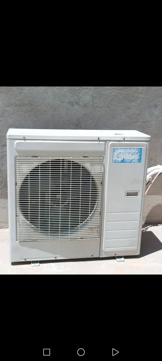 مرحبا
سبلت ١ طن ميديا عادي غاز مقفول ب ٢٠٠ الف
سبلت ٣ طن سنكل مربوط وشغال تشوف تبريده وانت تفتح بعد الاقتناع السعر ٥٧٥ الف
بغداد السيدية ***********
