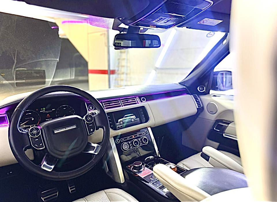 السلام عليكم …للبيع او المراوس بتاهو 22فما فوق
رانج روفر فوك سوبر تشارج موديل 2016 فول للاخير 
وبسعر مناسب جداً ب29الف دولار وبيهه مجال بسيط    وبالخير ع اللي تكون نصيبه
الموصفات // فوووول 
ترحيب وعلامة رانج عند الاقتراب ابواب بصمه وشفط وجنطه بابين كهرباء اربع كامرات محيطيه تبريد ثلاث قطع وتحكم خلفي كامل ..السياره سيرفس كامل بدون اي مسج بالدشبول 
كشنات تدفئه وتبريد وكهرباء 
لايت اوتو ومتحرك مع اتجاه السياره
جكات  اوتو هولد هاند بريك بصمه  سقف بانوراما ثلاث 3طكات
كامرات محيطيه 360 درجه 
ميموري خزن كشنات 
مري شفط وأشاره بالمري
رادارات امامي وجانبي 
سماعات ماركة 24 سماعه
زراك لايت وكامره
استيرن كهرباء وتدفئه
حساسات امامي خلفي /شفتات استيرن وبعد بيهه هواي مواصفات السياره كفاله من قطرة صبغ بيهه الباب خلف السايق تبديل بلادي نفس اللون والدرجه
محرك وكير وحداديه بشرط 
السياره ماشيه 130الف كيلو  حقيقي 
 اتصل وتدلل ***********وبي واتساب
