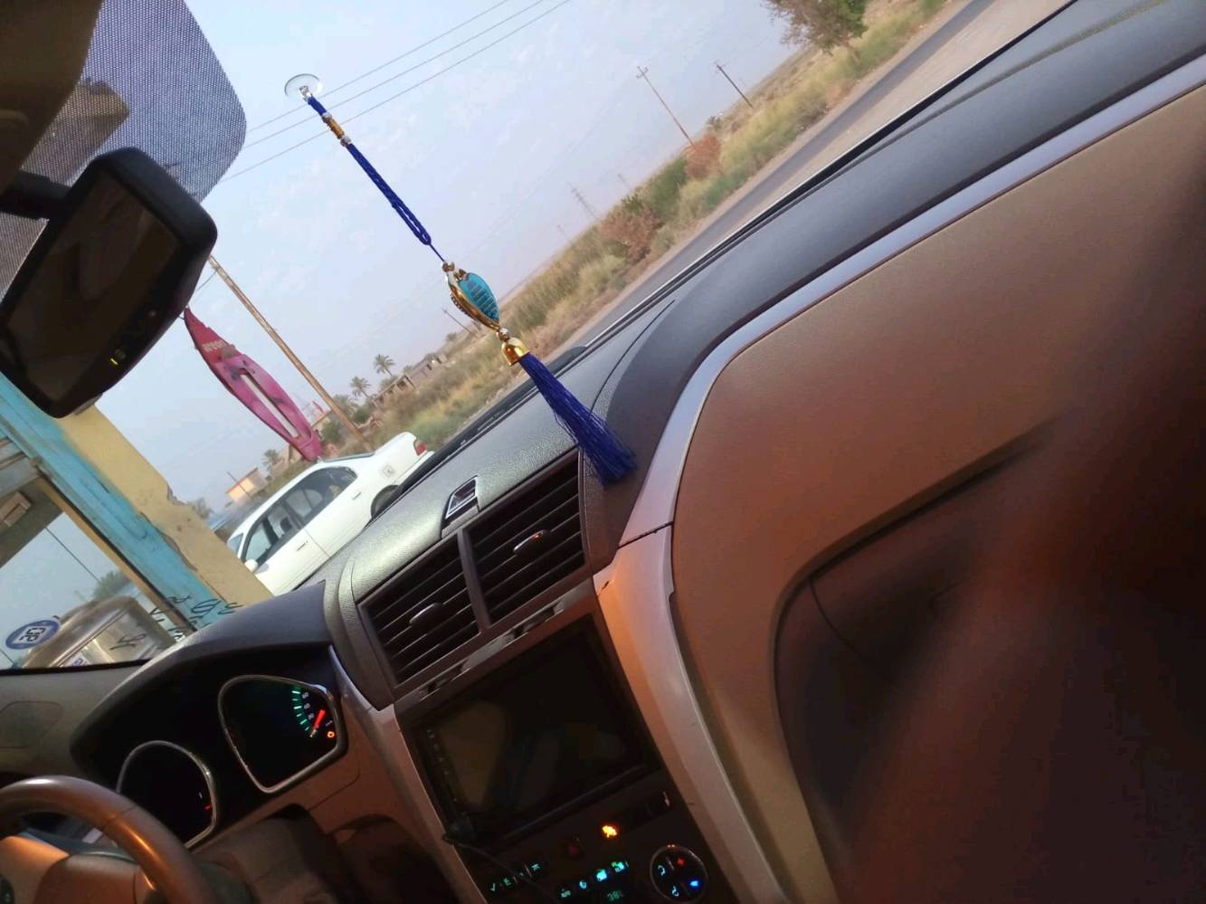 شوفر ترافاس خليجي موديل 2010رقم اربيل .. فول موصفات 1 على 1 مكفول كفاله عامه 7راكب فورويل كامره تبريد 3 قطع جنطة كهربائية تحكم ستيرن مثبت سرعه فتحتين سقف تدفئه بلكشنات مانع الانزلاق... سياره جديده . مكفوله كفاله عامه. بودن صبغ .. شرط سونار