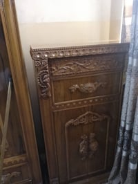غرفه اخشاب • مستعمل قليل • جديد