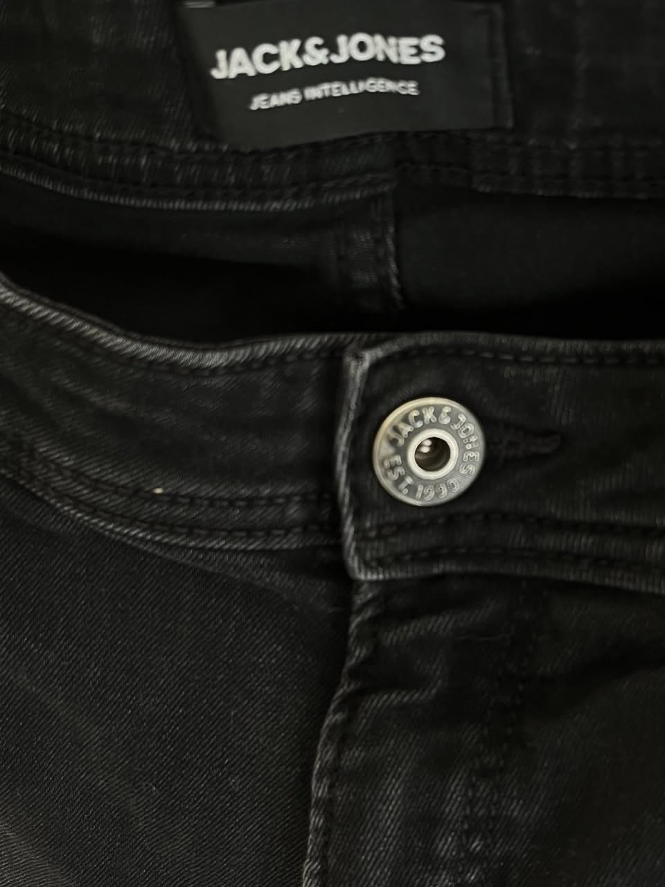 جاك اند جونس
القياس. ٣٢
سلم فت
السعر ١٢ مع توصيل
نظافه ١٠٠٪؜


**إذا كنت صاحب هذا الإعلان وتريد حذفه لأي سبب، رجاءا أرسل رسالة إلى الدعم الفني**