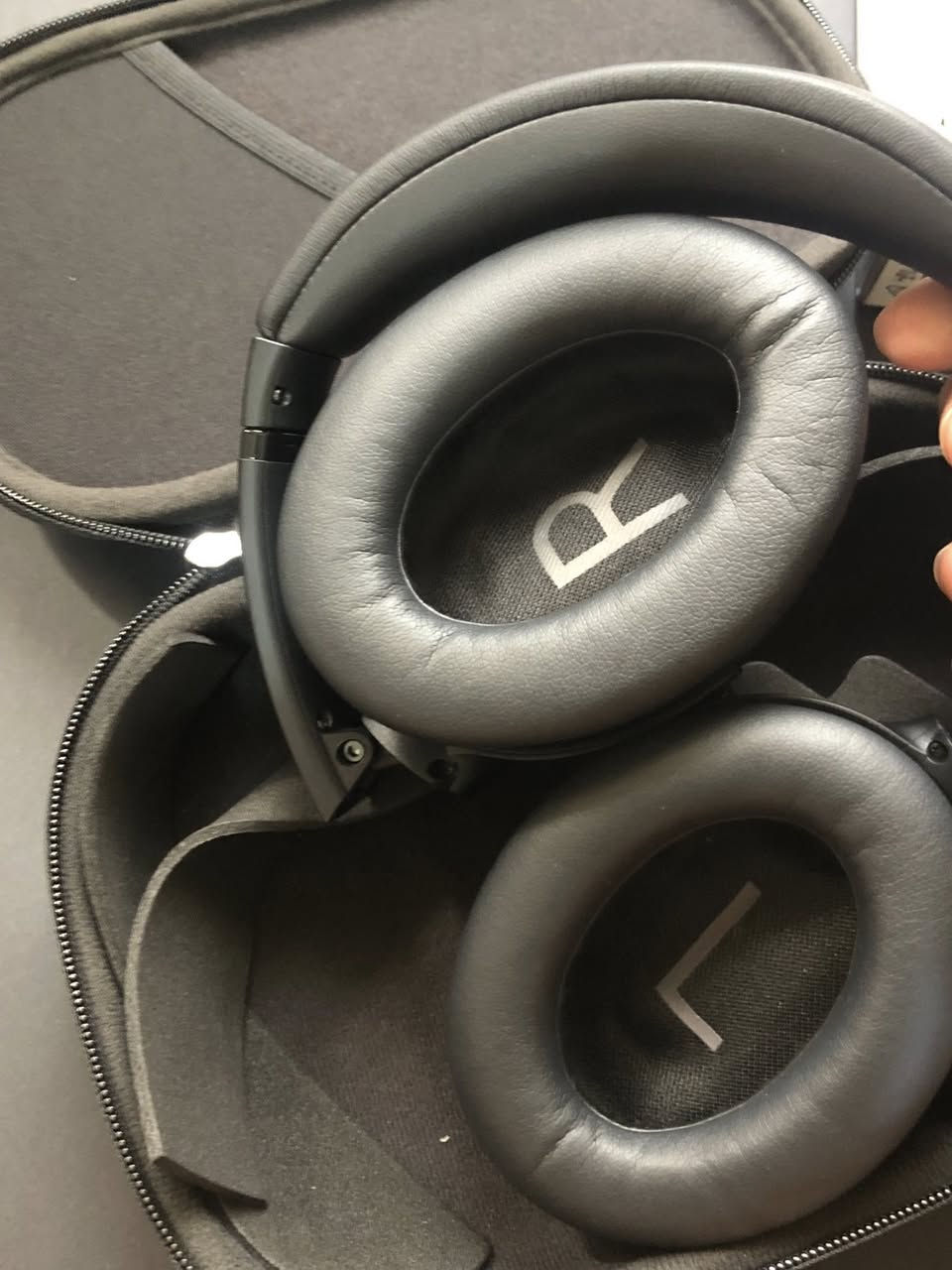 سلام عليكم متوفر سماعة ماركة بوز Bose QuietComfort قطعة جديدة زيرو كانما ماخذها من الوكالة مخيفة مايحتاج نكول مواصفاتها متكاملة للحجز￼ على الخاص


**إذا كنت صاحب هذا الإعلان وتريد حذفه لأي سبب، رجاءا أرسل رسالة إلى الدعم الفني**