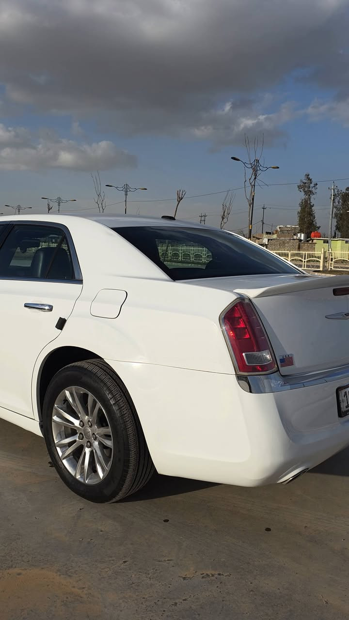 Chrysler C300 2012
سلام عليكم 
اوباما 2012C 

سيارة وارد كندي جديدة بمعنى الكلمة 
سيارة داخله كلين شرط تقرير شاصي 
بدون حادث بدون غرق بدون سرقة بدون كلشي
هنا صاير بيها طخه بالجاملخ الامامي يمين فقط نصبغ بدون دواخل بدون ايرباك بدون شواصي شرط السونار وسونارها موجود 

 مواصفاتها معروفه 

بصمه تشغيل عن بعد
 مري هيتر
 كشنات كهرب + تدفئة 
شاشة جبيرة+ كاميره+تحكمات ستيرن
تدفئة تبريد اكواب 
كير طياري 8 نمر 
سماعات Alpine شركة بلاد
دواخل صاج جوزي داخلها شرط زيرو 
لايت زنون عدسة شرط انارة تخبل قبل شهر فاتح لايتات بالفرن ومنظفهم ومبولشهم ومبدل عدسات عالي ناصي
سيارة شبه فول 
ويل مكسيكي 18 قبل سبوعين مسويله تنظيف بالجهاز شرط لمعه تخبل 

سيارة عليها ادامة من دعامية للدعامية كلو جديد طك
طخم حدادية امامي خلفي مبدلهم كلهم جديد كصه شرط
مسويلها ادامة يم الحسام كلو جديد تنظيف بقشور الجوز للمكينة 
بلكات + نوزلات+ فيتبم كلو جديد شرط 
دهن كير + مكينة كلو مبدله جديد 
مكينة وكير شرط كفاااله من كلشي
شرط كلوب واحد بالدشبول ممشتعل لا سيرفر ولا حساس ولا اي شي شرط 
طخم تاير جديد
سيارة بعون الله دينار مصرف ميعوزها 
رقم جديد دولي سنوية + هزة جديدة بسمي تريد وكالة تريد تحويل من اي محافظه الي يعجبك 
ماشية 165 
  
179 وبيه مجال

***********
تريد صور بعد تريد فديوات للسيارة شتريد اني حاظر اتصل وبخدمتك 

وإلي تعجبه وماعندا سيارة كدامه بلاش ❤️
